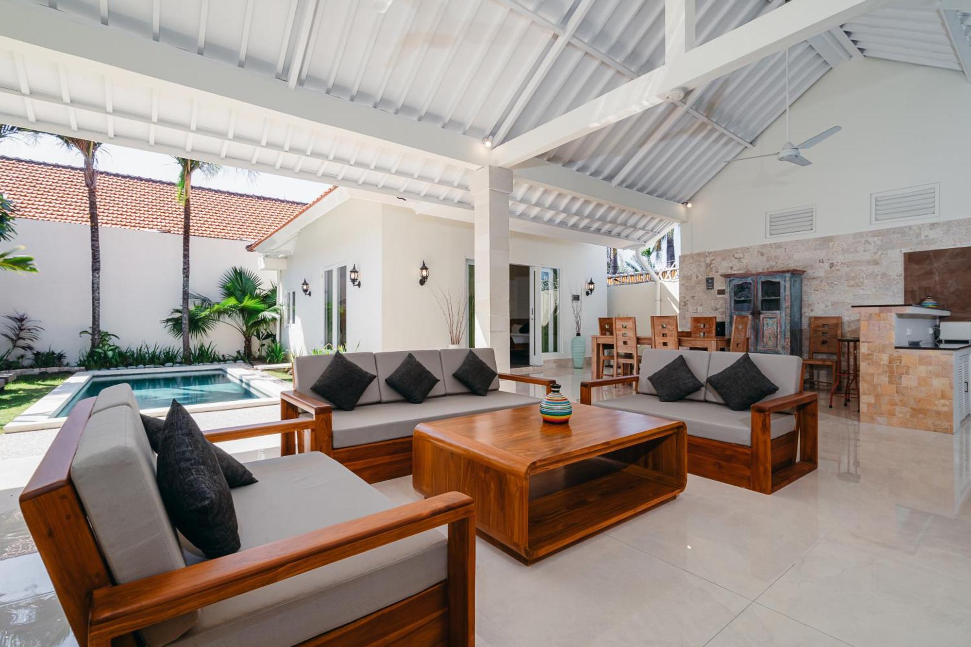 Green Garden Seminyak Villa Exterior photo